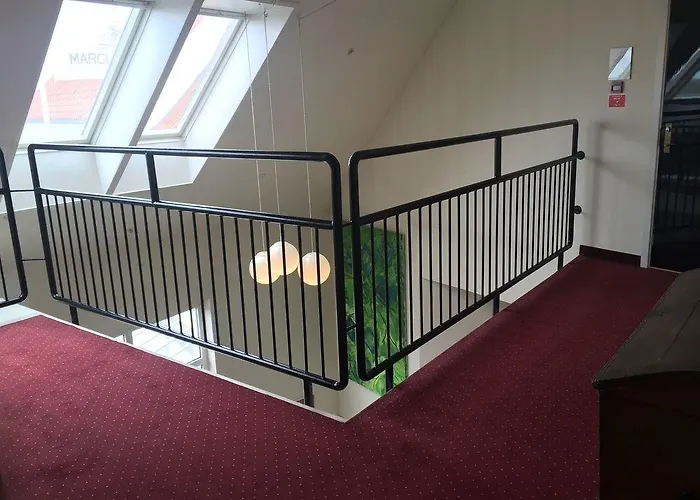 Hotel Assens 酒店 3*